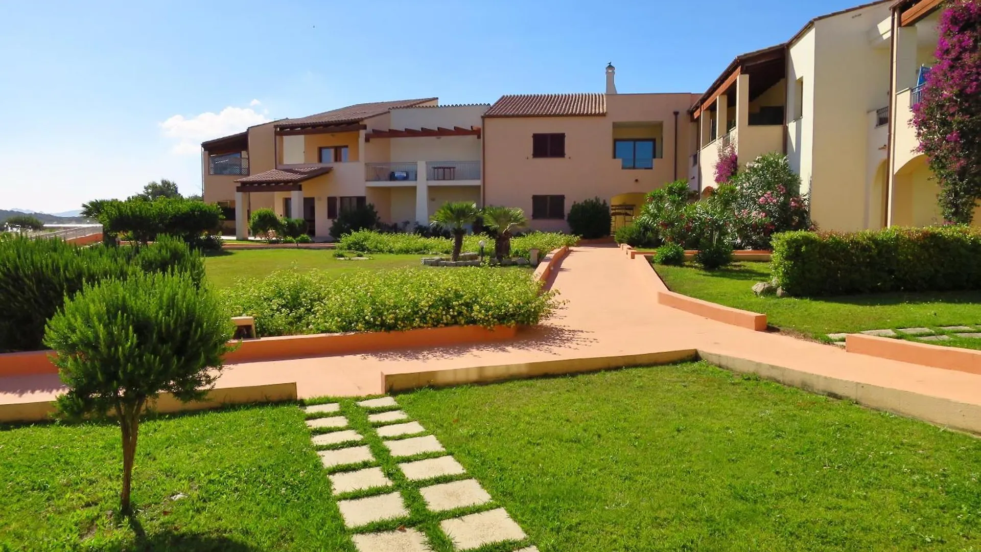 Apartment No 16 I Mirti Di Porto Pozzo 0*,  Italia